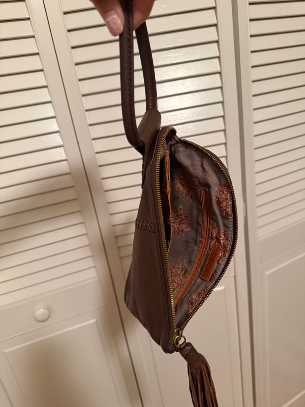 HOBO Brown Pebbled Leather Wristlet Clutch with Tassel Ring Handle - Picture 9 of 11